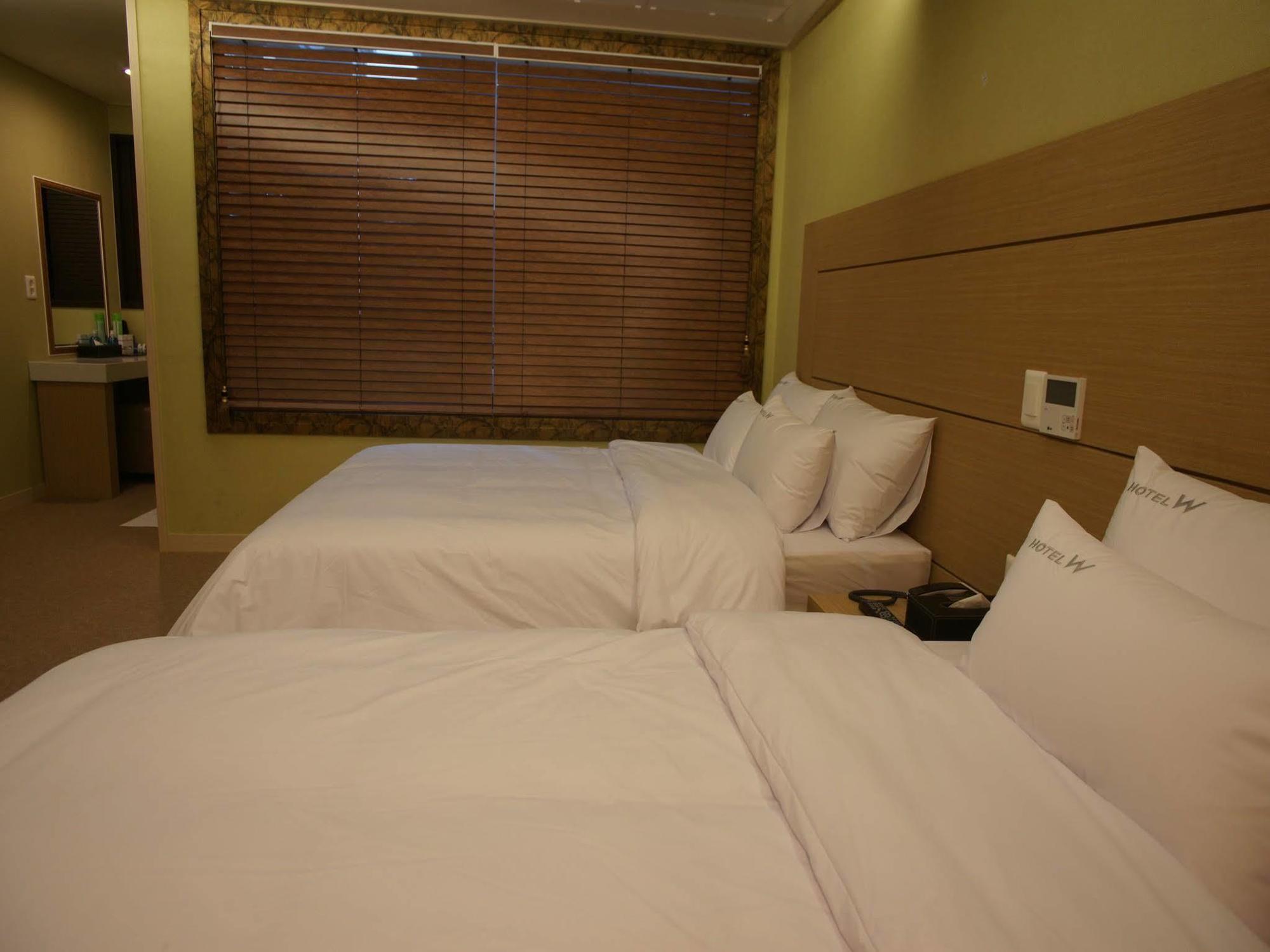 Hotel W Shinjeju Exterior photo